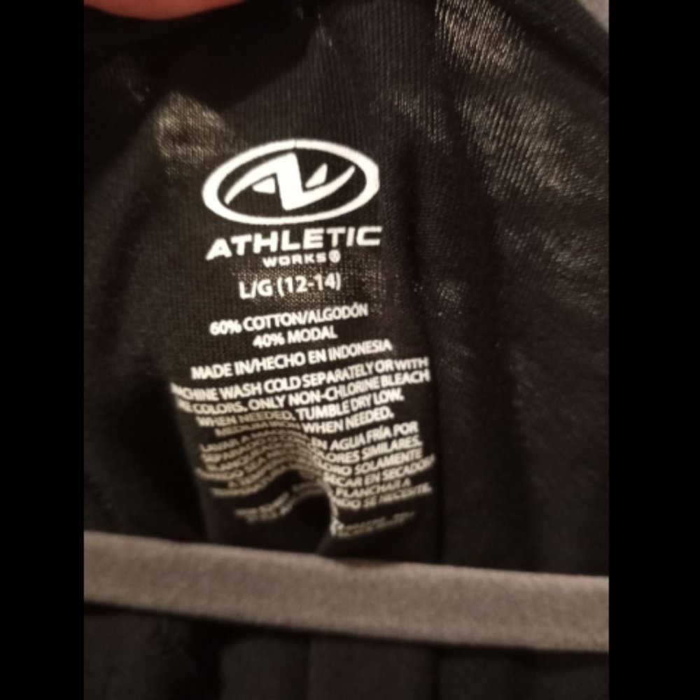 workout top - Picture 4 of 4